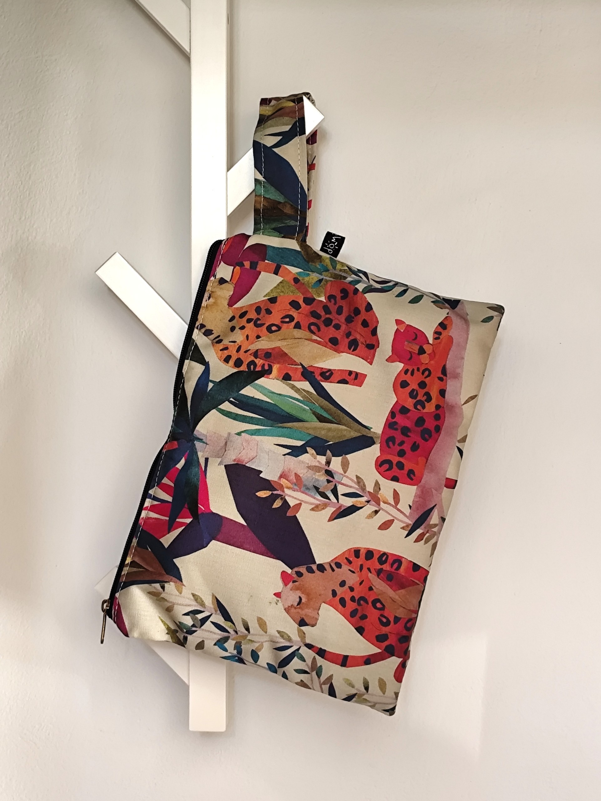 Jungle Party – Oversized Pouch Bag